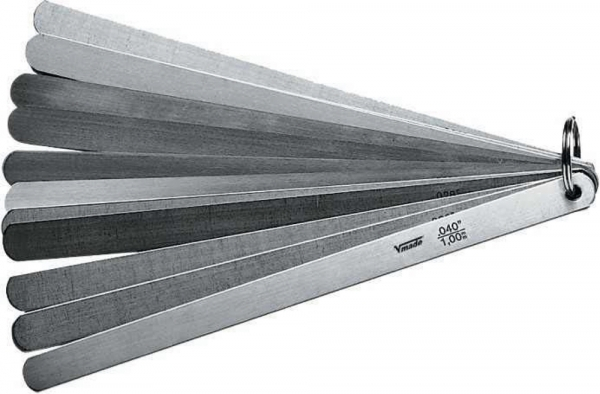 Piston Feeler Gauge Set. on a metal ring. 0.05 - 1.00 mm / .002 - .040 inch. 20 blades